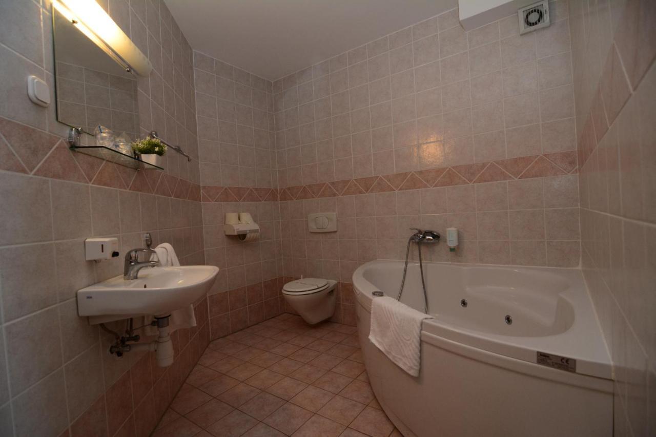 Gostisce Vinski Hram Hotel Ivanjkovci Exterior foto